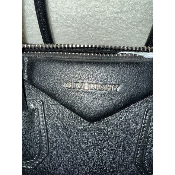 Givenchy Small Antigona Leather Satchel - Excellent Condition - Picture 4 of 7